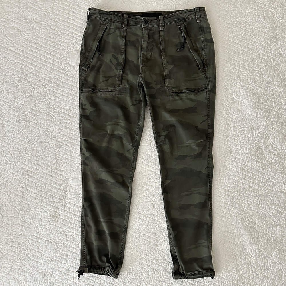 Abercrombie & Fitch Green Camo Utility Jogger Pants Y2K Paratrooper Mens 34W 32L